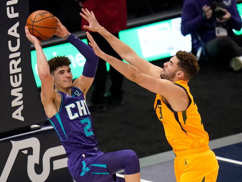 LaMelo Ball, Hornets rally from 19-point deficit to hand Wizards