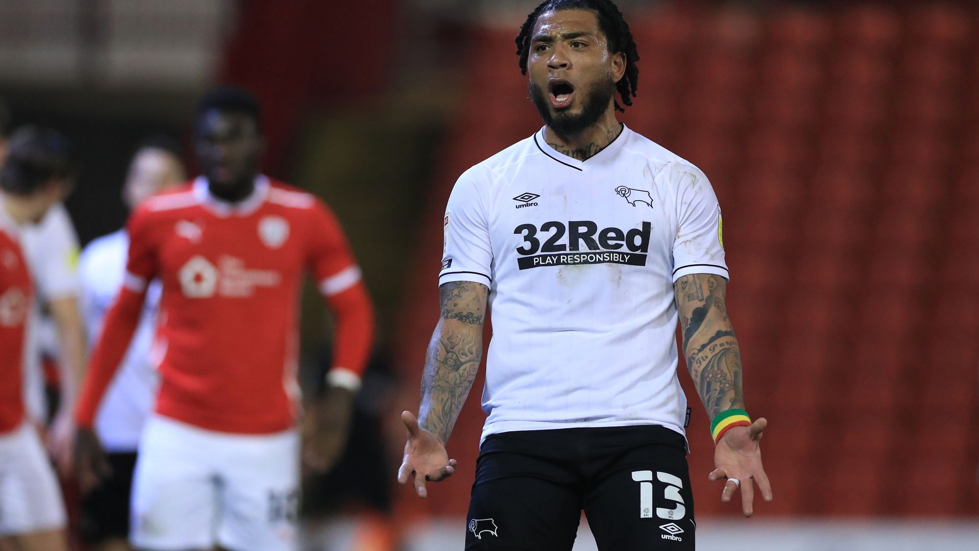 Barnsley extend unbeaten run with Derby draw