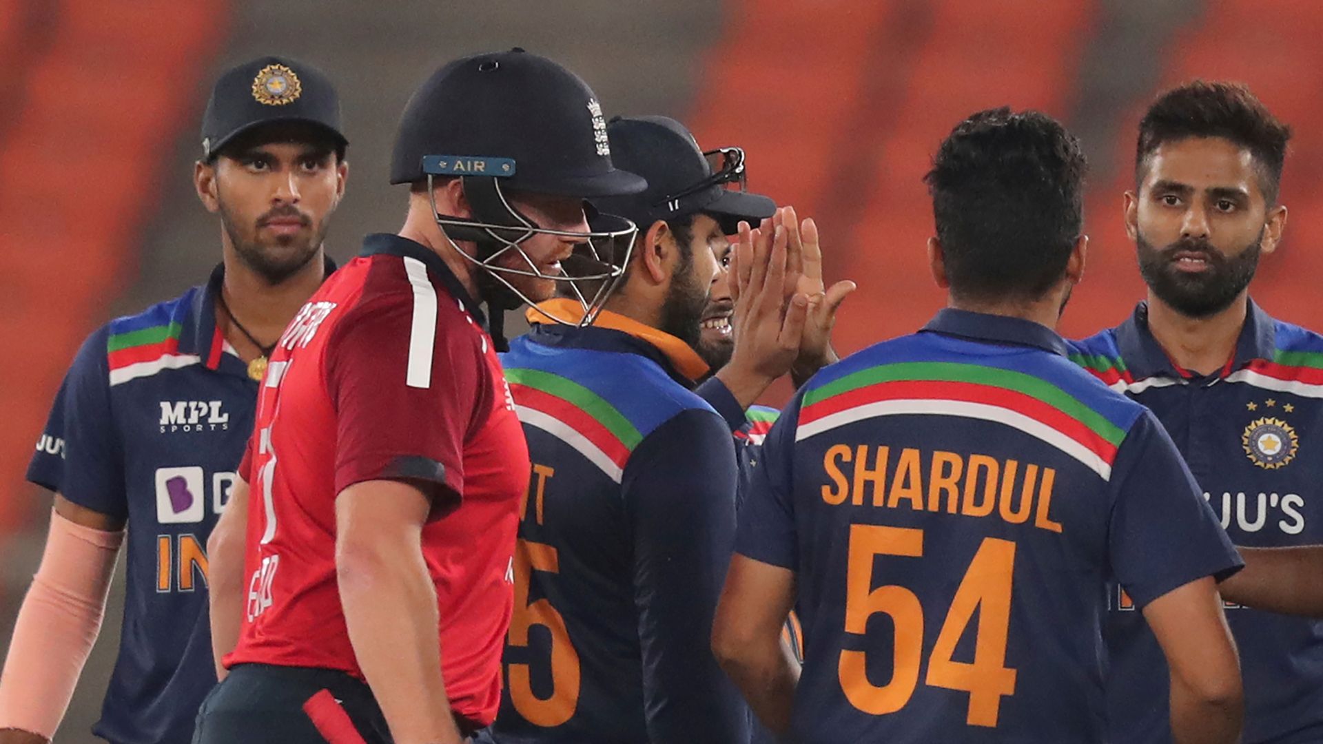 England collapse to T20 series defeat to India