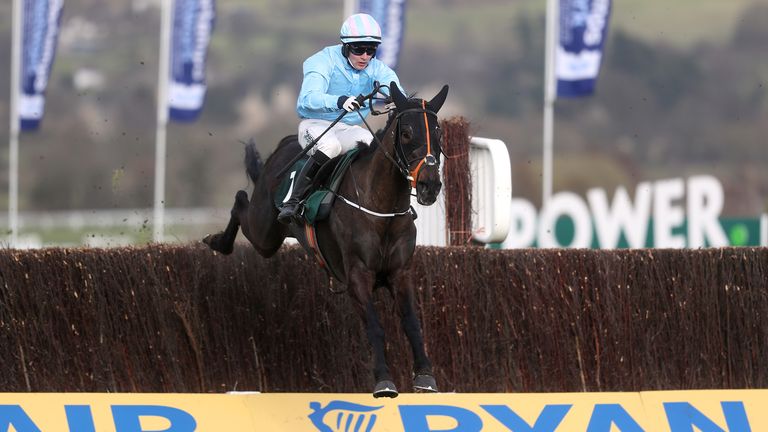 The Shunter ridden by jockey Jordan Gainford