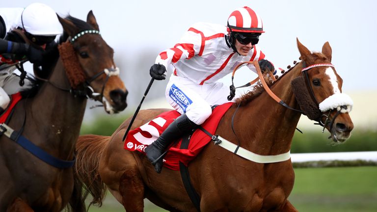 Red Infantry wins the Grimthorpe Chase