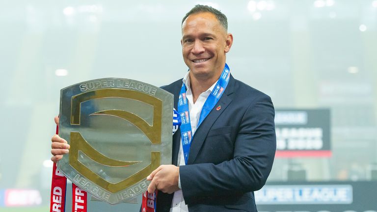 Picture by Allan McKenzie/SWpix.com - 06/11/2020 - Rugby League - Betfred Super League - Wigan Warriors v Huddersfield Giants - Emerald Headingley Stadium, Leeds, England - Wigan coach Adrian Lam with the Super League League Leaders Shield.