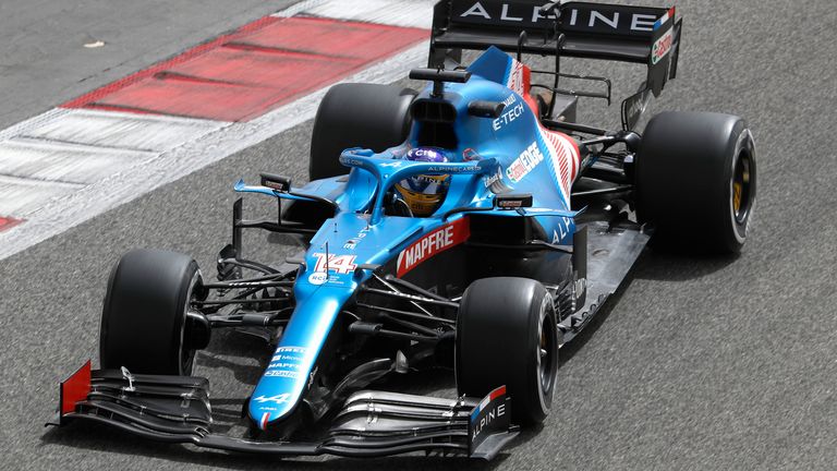 BAHRAIN INTERNATIONAL CIRCUIT, BAHRAIN - MARCH 13: Fernando Alonso, Alpine A521 during the Bahrain March testing at Bahrain International Circuit on Saturday March 13, 2021 in Sakhir, Bahrain. (Photo by Charles Coates / LAT Images)