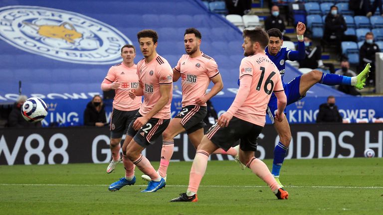 Ayoze Perez scores Leicester's second goal of the game