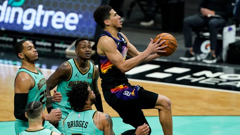 Highlights of the Phoenix Suns against the Charlotte Hornets in Week 14 of the NBA.