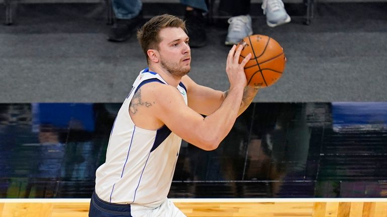 Check out the top ten plays from Monday night in the NBA.