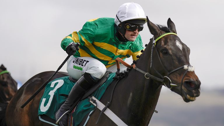 Chantry House on his way to victory in the Marsh Novices' Chase at Cheltenham