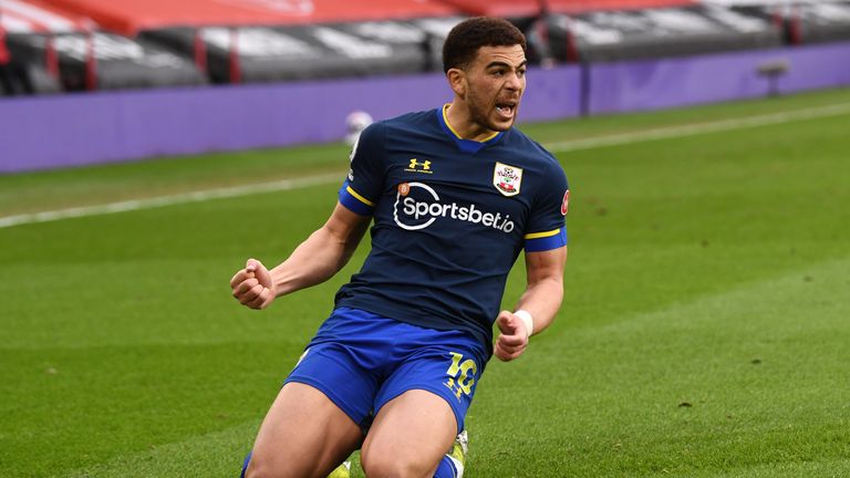 PA - Che Adams