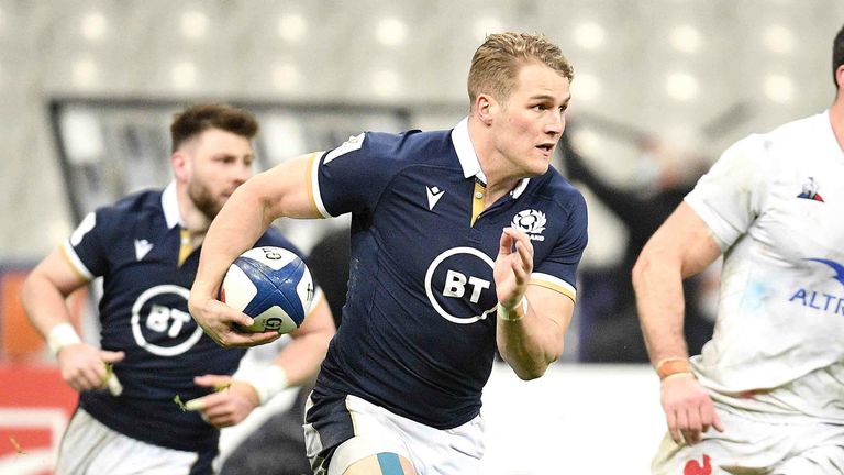 Duhan van der Merwe   attacks for Scotland
