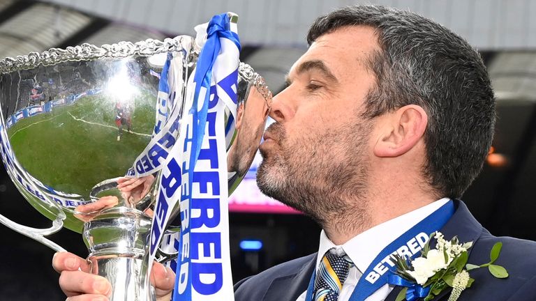 GLASGOW, SCOTLAND - FEBRUARY 28: St Johnstone manager Callum Davidson lifts the Betfred Cup trophy  during the Betfred Cup final between Livingston and St Johnstone at Hampden Stadium on February 28, 2021, in Glasgow, Scotland. (Photo by Rob Casey / SNS Group)..**please note image is FREE for first use 