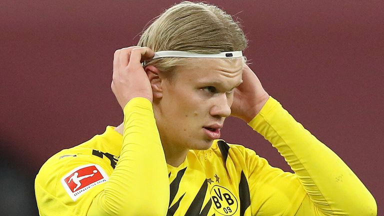 Erling Haaland anotó su gol 19 de la temporada de la Bundesliga contra el Bayern de Múnich el sábado