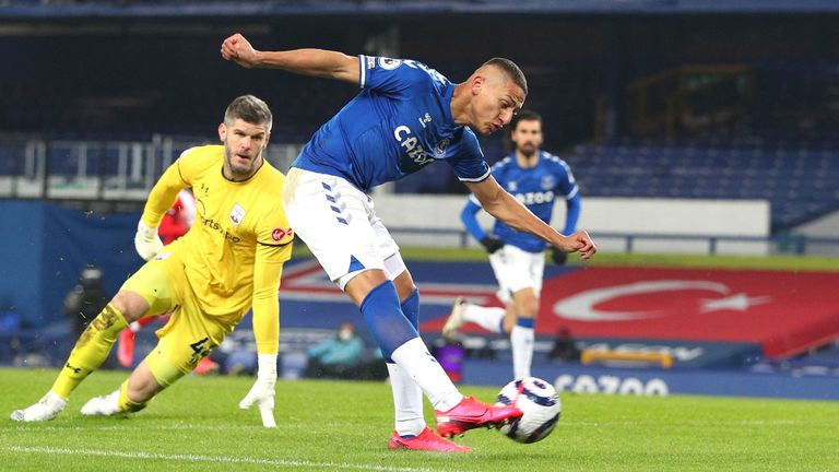 Richarlison keeps his composure to give Everton a ninth-minute lead