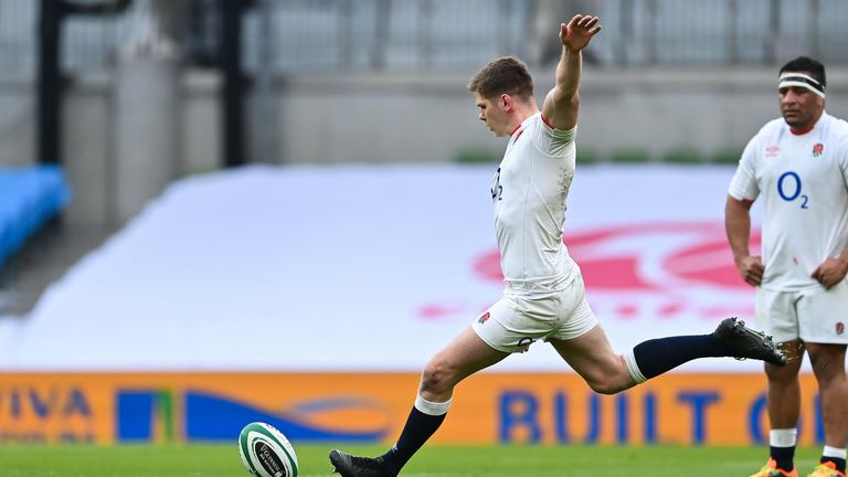 England's Owen Farrell kicked the opening points of the game off the tee