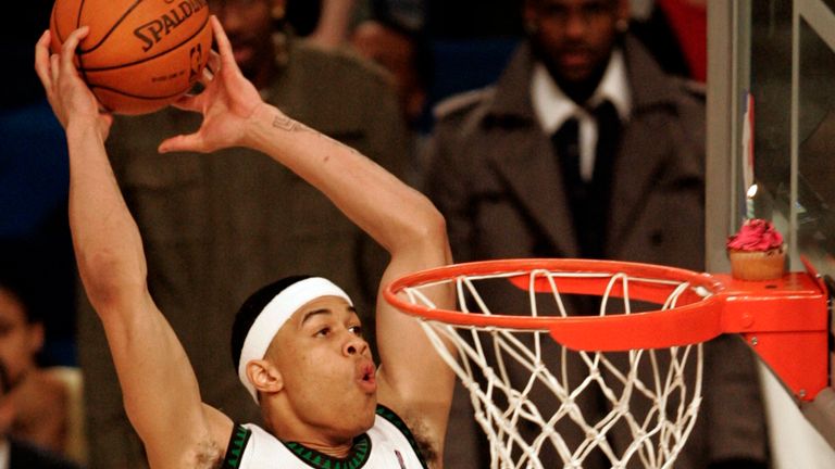 Gerald Green performs his 'birthday cake' dunk at the 2008 Dunk Contest