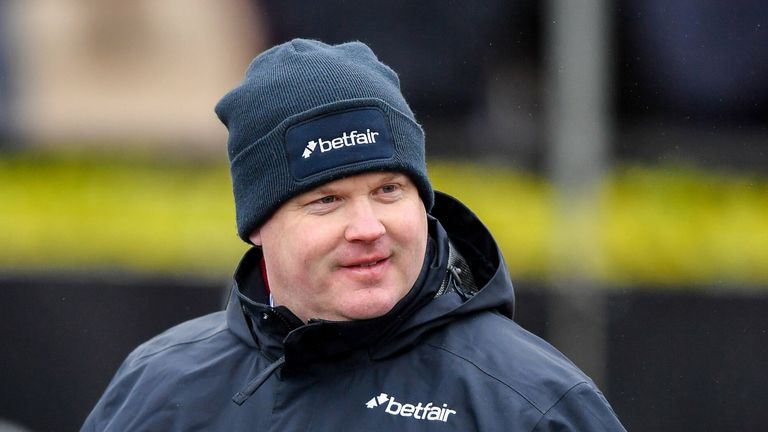 GETTY - Gordon Elliott is said to be &#39;fully cooperating&#39; with the investigation into a photo of the trainer sat on a dead horse