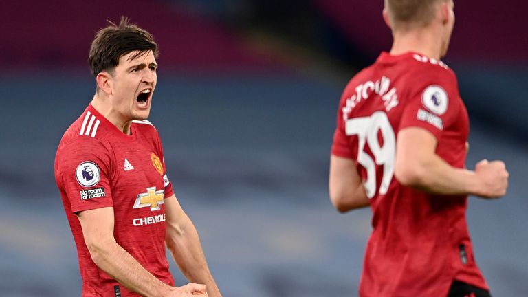 Harry Maguire rugit de joie au coup de sifflet final à l'Etihad