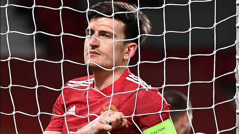 Harry Maguire dice que ha fallado la primera parte ante el Milan