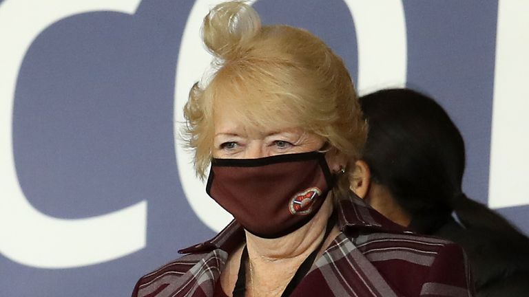 Ann Budge admits Hearts' defeat to Brora Rangers was unacceptable but has warned supporters not to show their discontent at Tynecastle before the club's next match