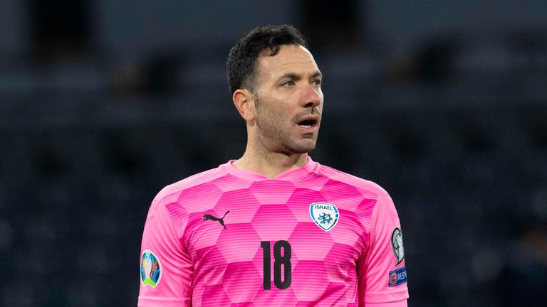 GLASGOW, SCOTLAND - OCTOBER 08: Israel&#39;s Ofir Marciano during a Euro 2020 Play off match between Scotland and Israel at Hampden Park, on October 08 2020, in Glasgow, Scotland (Photo by Alan Harvey / SNS Group)