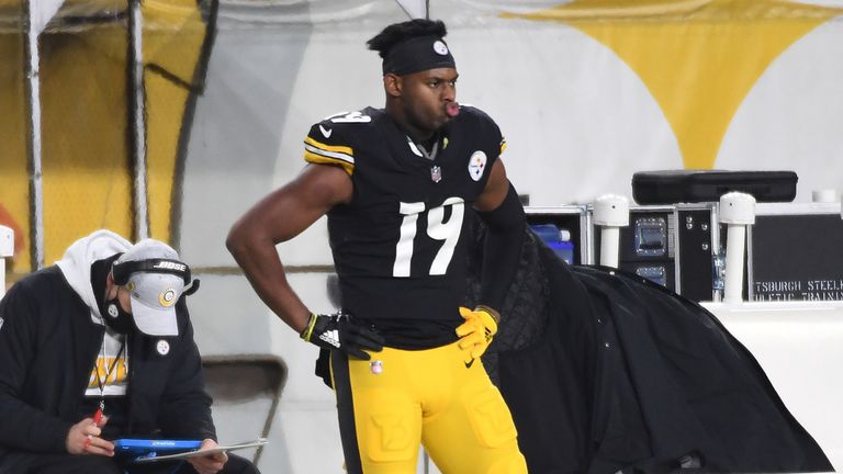 JuJu Smith-Schuster is among the big name wide receivers still waiting to resolve his future