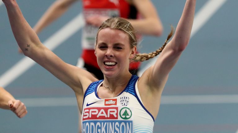 Kelly Hodgkinson se stala nejmladší evropskou šampionkou v britském halovém šampionátu od roku 1970