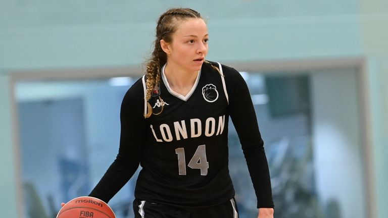 Kennedy Leonard in action for the London Lions 