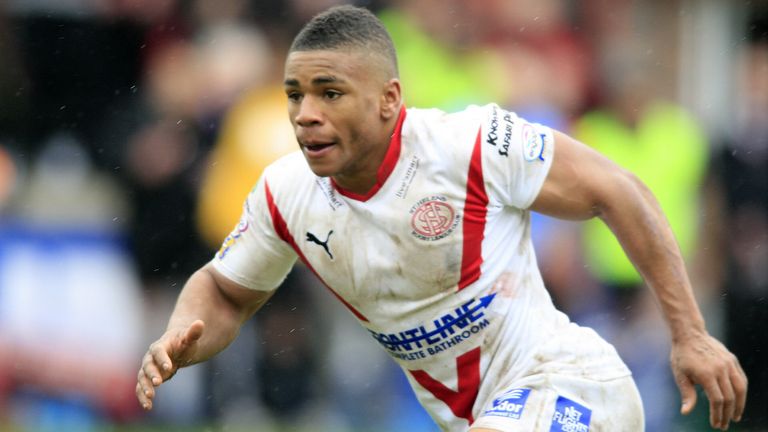 Leeds Rhinos have signed dual-code England international Kyle Eastmond on a two-year contract ahead of the 2021 Super League season.