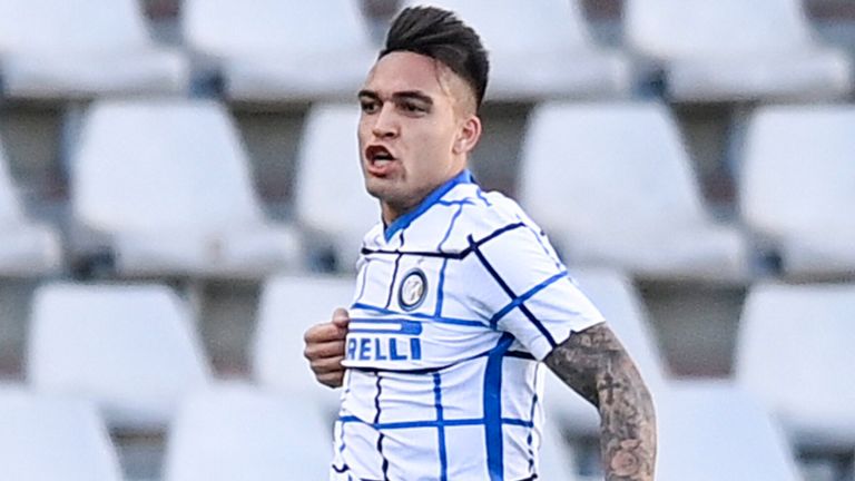 Lautaro Martinez scored the winner five minutes from time to extend Inter Milan's run