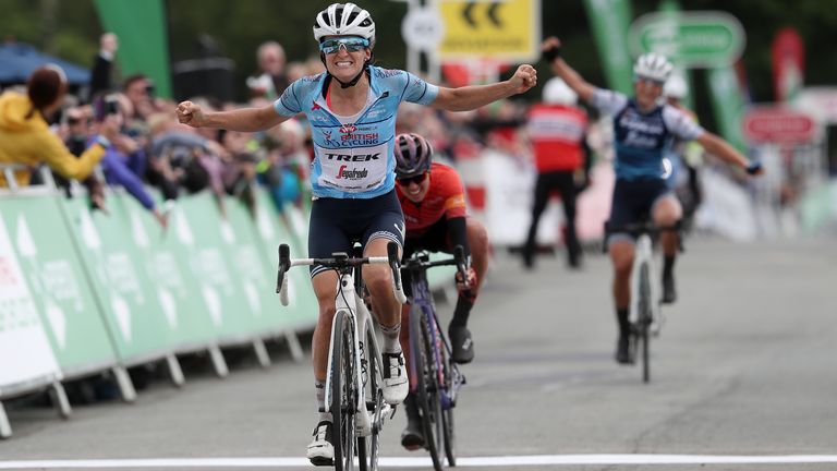 Lizzie Deignan wins stage five of the OVO Energy Women's Tour in 2019