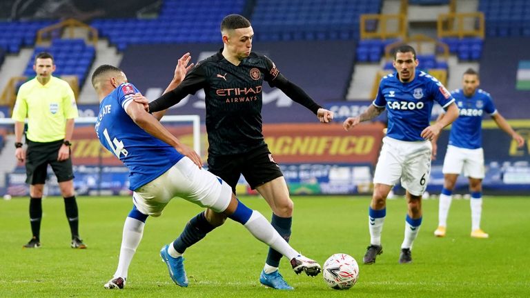 Phil Foden on the ball during Manchester City's FA Cup tie against Everton at Goodison Park