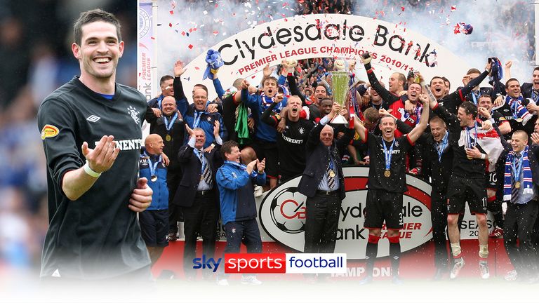 Rangers gave departing manager Walter Smith the perfect send-off as they wrapped up a third consecutive Scottish Premier League title in style.
