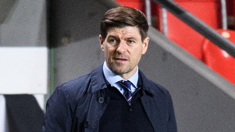 Steven Gerrard Pense Que Les Rangers Peuvent Aller Jusqu'Au Bout En Ligue Europa