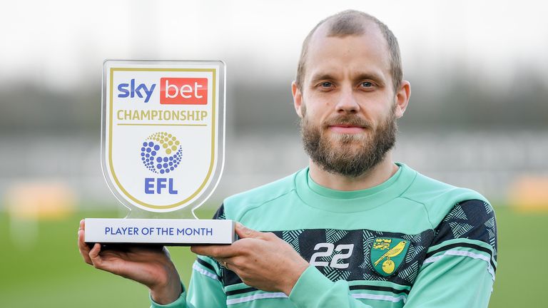 Norwich City's Teemu Pukki with the Sky Bet Player of the Month Award for February 2021.