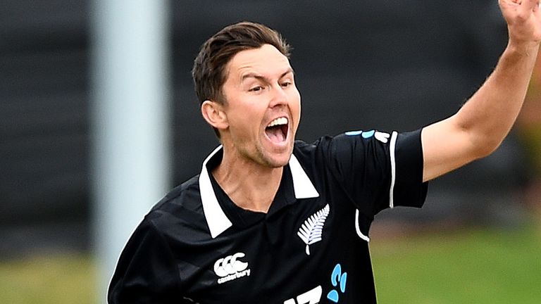 Trent Boult claimed 4-27 as New Zealand hammered Bangladesh in the first ODI