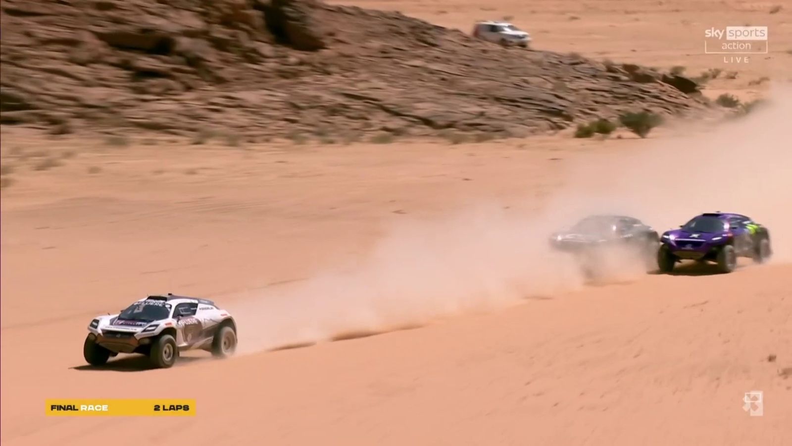 First ever Extreme E final start!