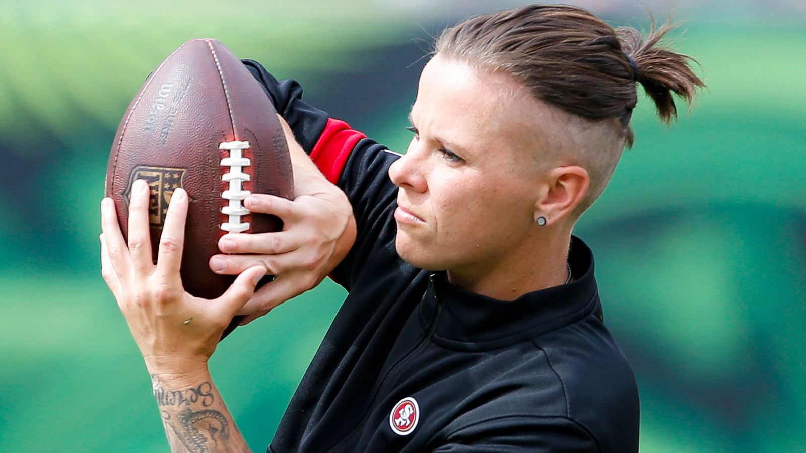 Katie Sowers: History-making NFL coach on overcoming rejection, reaching  the Super Bowl, and being an LGBTQ+ role model | NFL News | Sky Sports