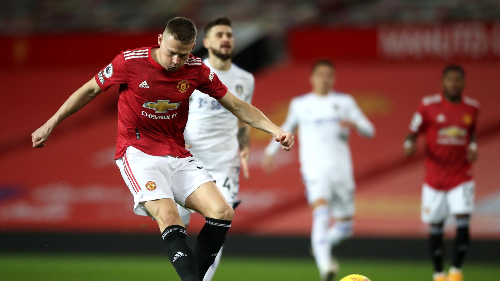 Back Scott McTominay to take aim for Manchester United in this 9/2 double - Jones Knows