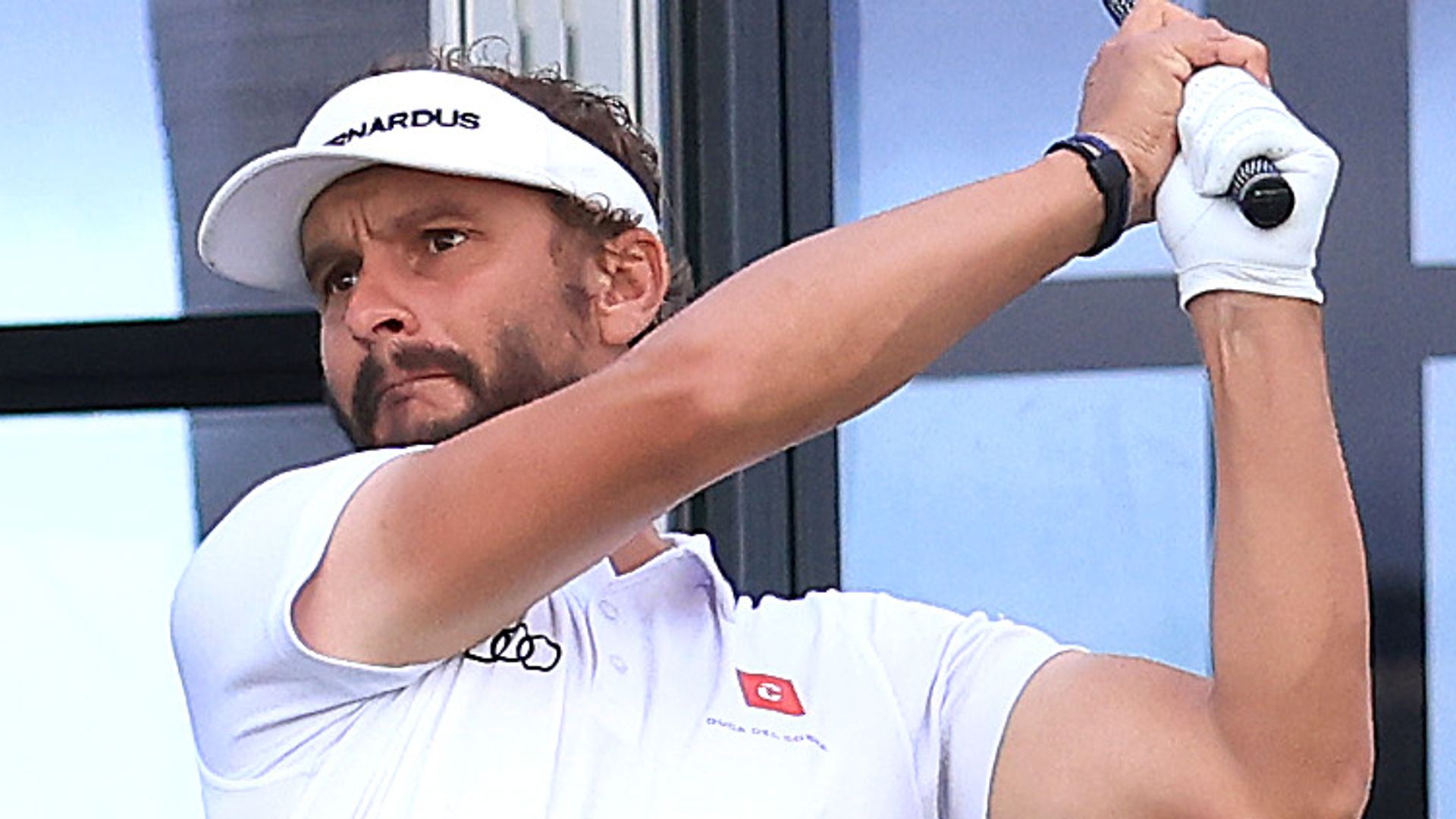 Luiten shares lead after Gran Canaria ace