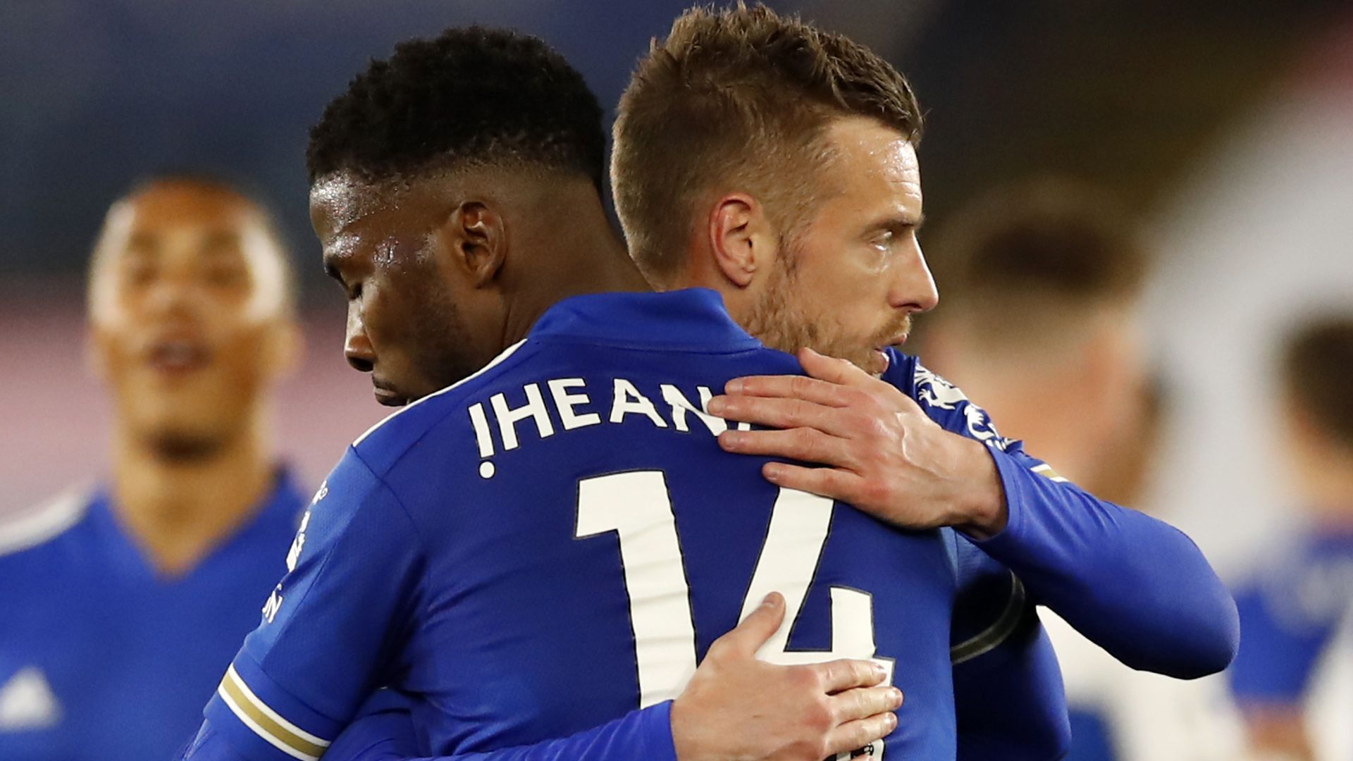 Iheanacho stunner keeps Leicester on track