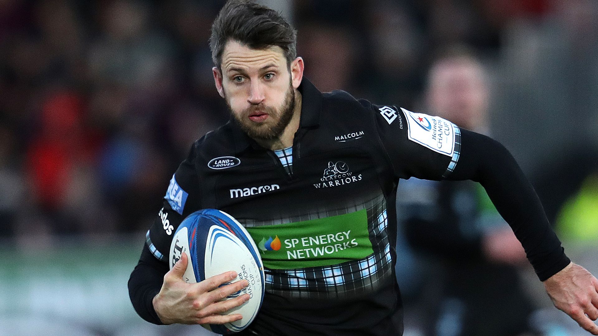 Glasgow wing Seymour announces retirement