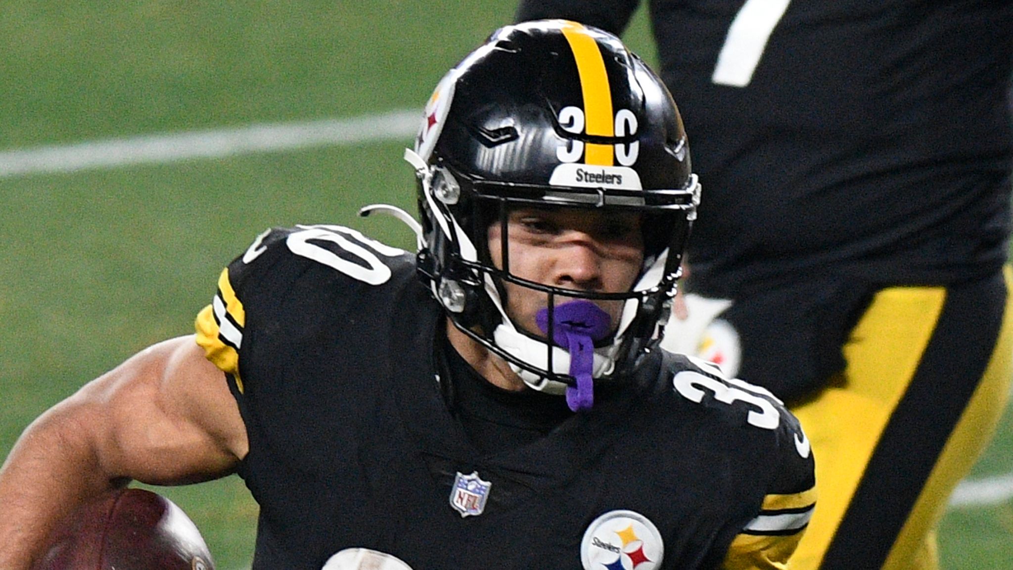 Fantasy Footballers on X: James Conner played 5 games without Chase  Edmonds in 2021. In those games… 