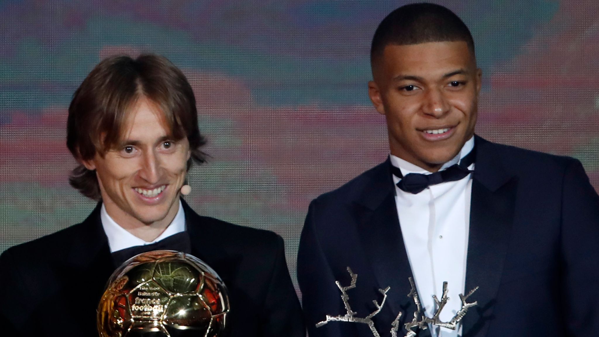 Modric e Mbappé entre os candidatos a melhor jogador do mundo - O