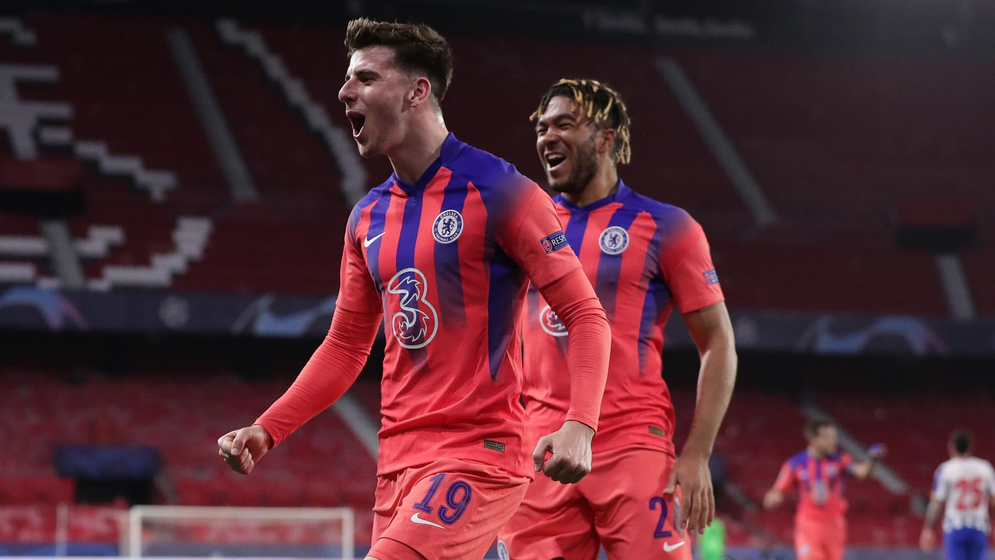 Porto 0 2 Chelsea Mason Mount And Ben Chilwell Secure Huge Champions League Win Football News Sky Sports