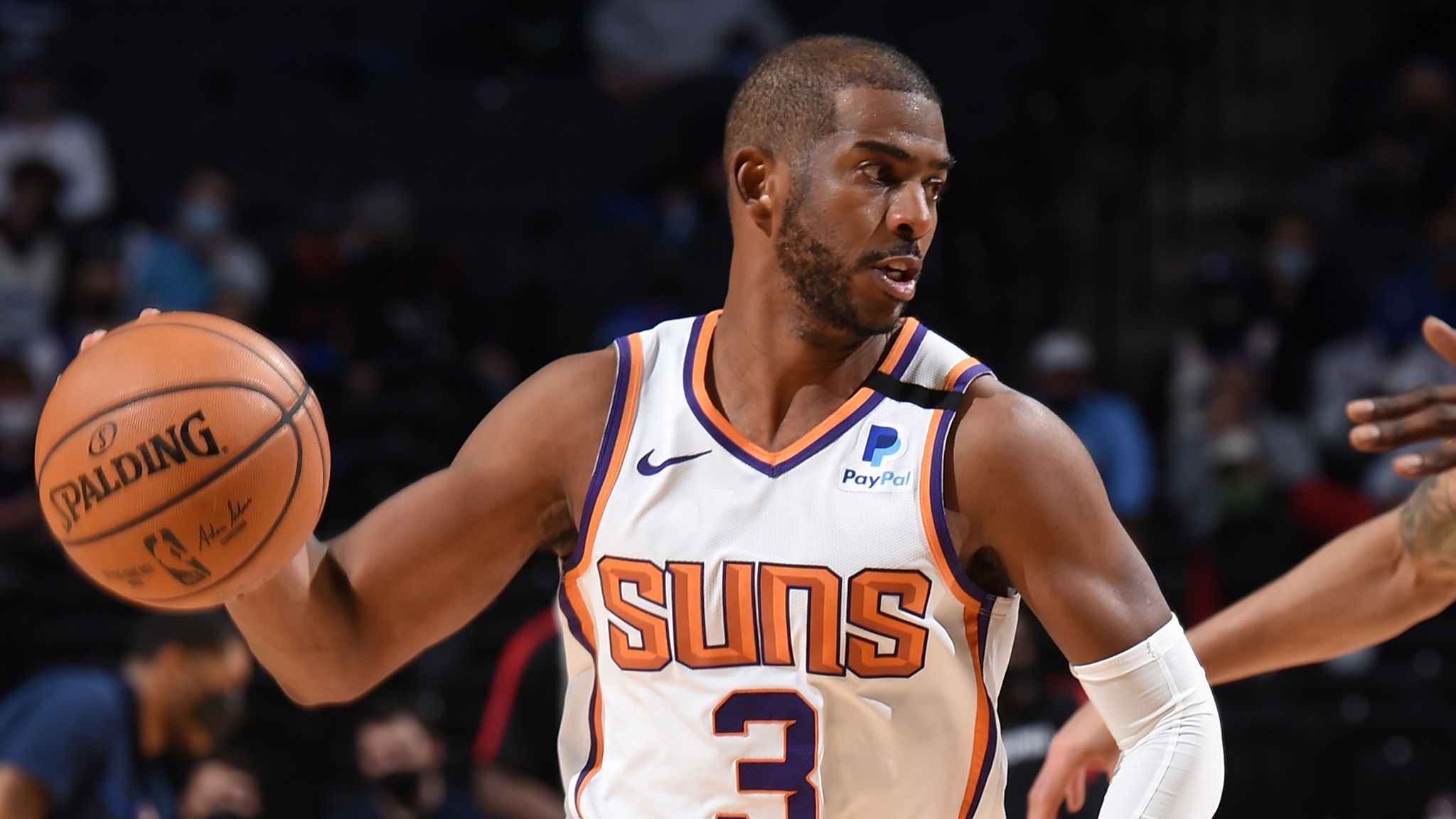 Randle scores 28 points, Brunson has 24 to help lift Knicks over Suns
