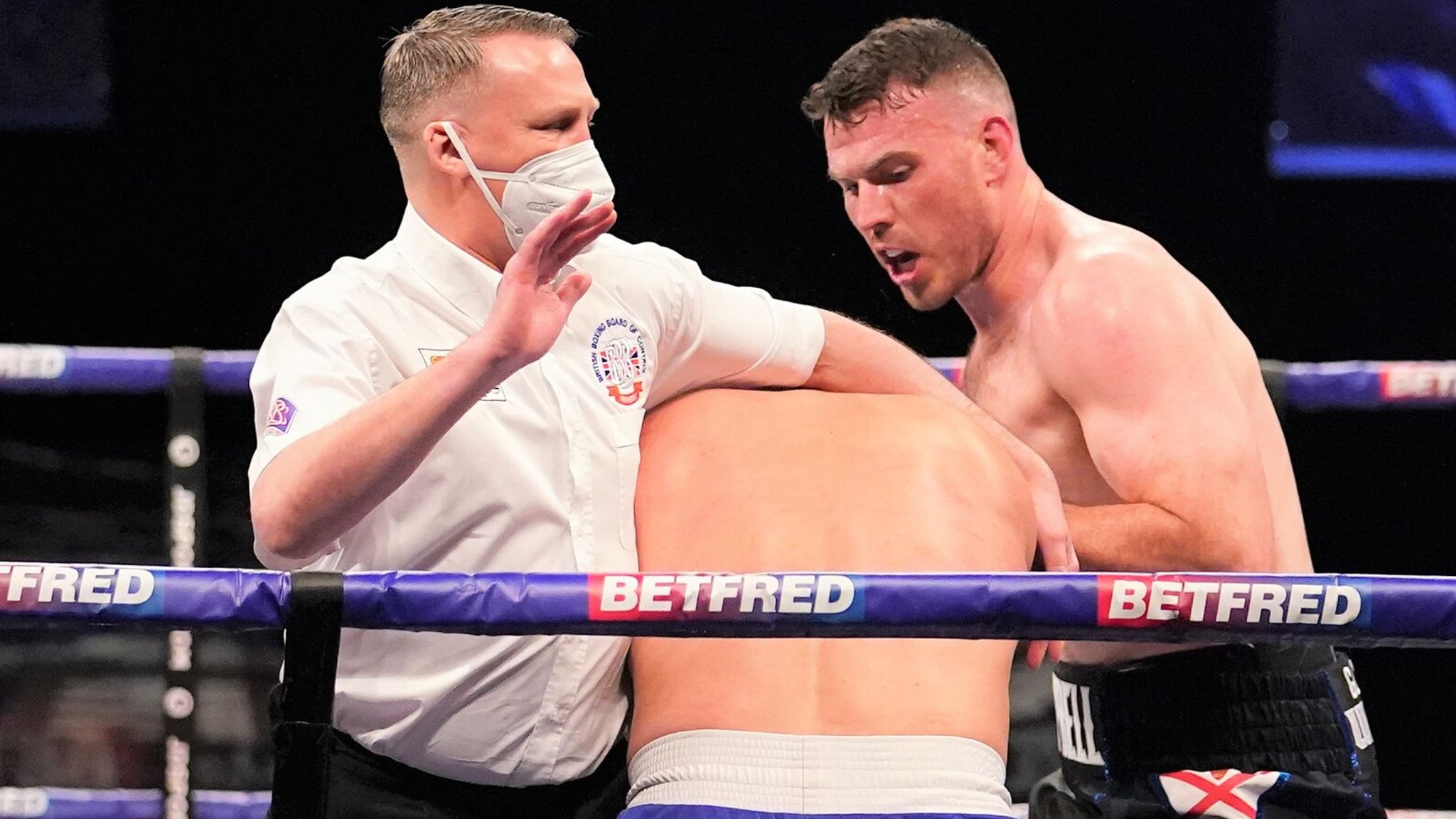 Nick Campbell swiftly stops Petr Frohlich as Scottish heavyweight makes ...