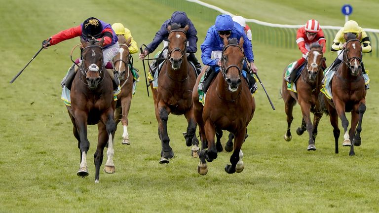 Oisin Murphy riding Tactical (left) 