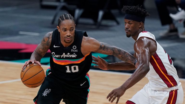 Highlights of the Miami Heat against the San Antonio Spurs in Week 18 of the NBA.
