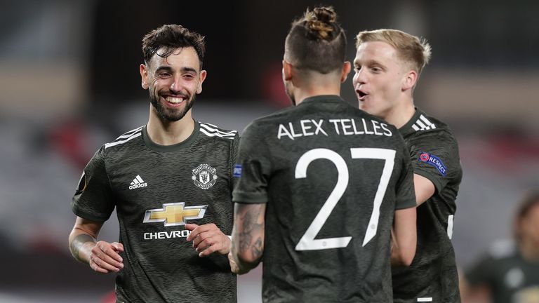 Bruno Fernandes extended Man Utd's lead against Granada with a late penalty