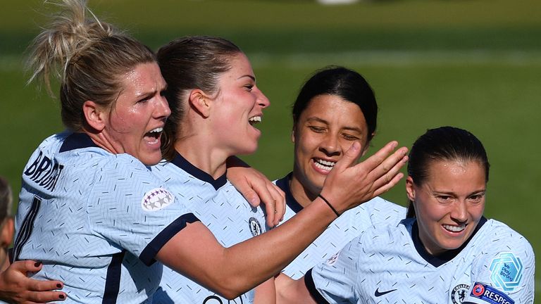 Millie Bright celebrates with first-leg goalscorer Melanie Leupolz