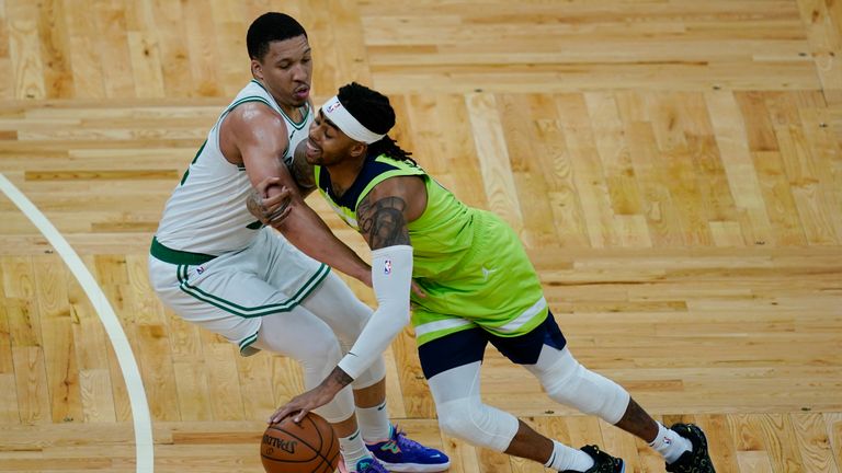 Timberwolves D&#39;Angelo Russell v Celtics